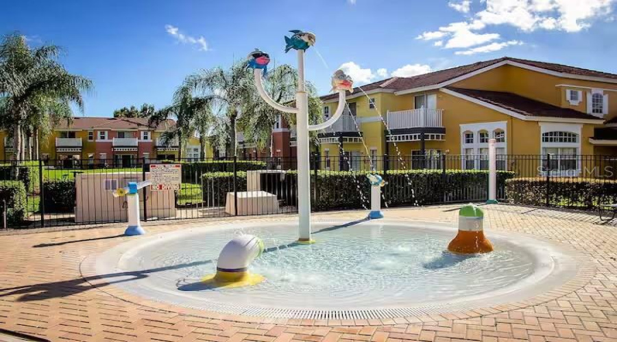 KISSIMMEE, Florida 34746, 4 Bedrooms Bedrooms, ,3 BathroomsBathrooms,Residential,For Sale,LAKE BERKLEY DR,0,MFRO6431899