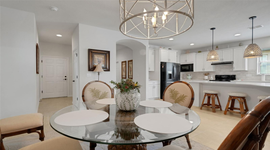 DAVENPORT, Florida 33837, 3 Bedrooms Bedrooms, ,2 BathroomsBathrooms,Residential,For Sale,VIGO,0,MFRS5154864