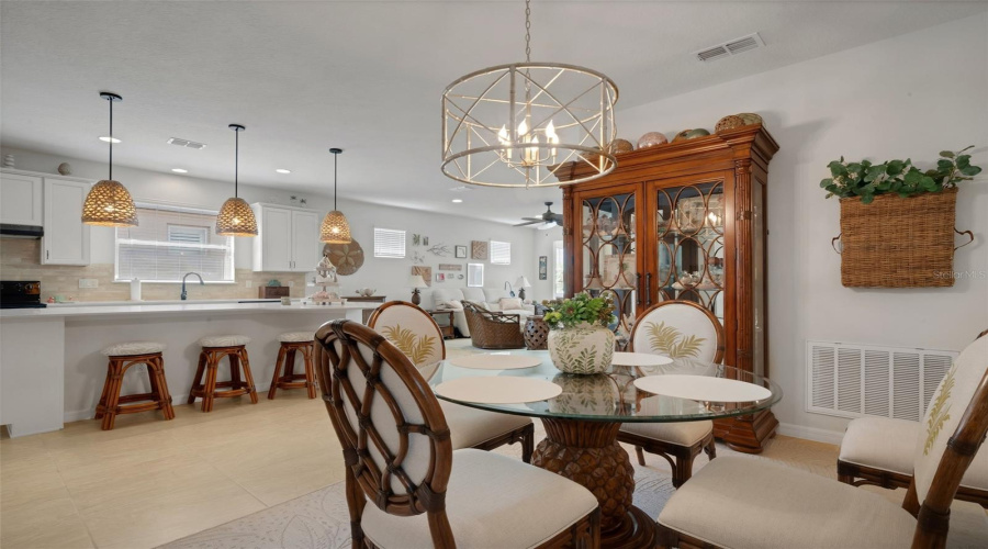 DAVENPORT, Florida 33837, 3 Bedrooms Bedrooms, ,2 BathroomsBathrooms,Residential,For Sale,VIGO,0,MFRS5154864