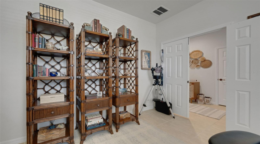 DAVENPORT, Florida 33837, 3 Bedrooms Bedrooms, ,2 BathroomsBathrooms,Residential,For Sale,VIGO,0,MFRS5154864