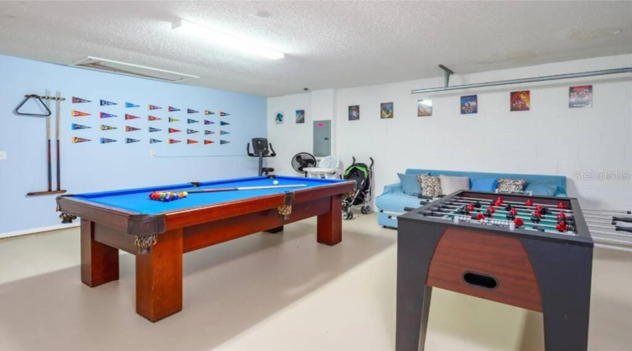 DAVENPORT, Florida 33897, 4 Bedrooms Bedrooms, ,3 BathroomsBathrooms,Residential,For Sale,BLOOMINGDALE,0,MFRS5155219