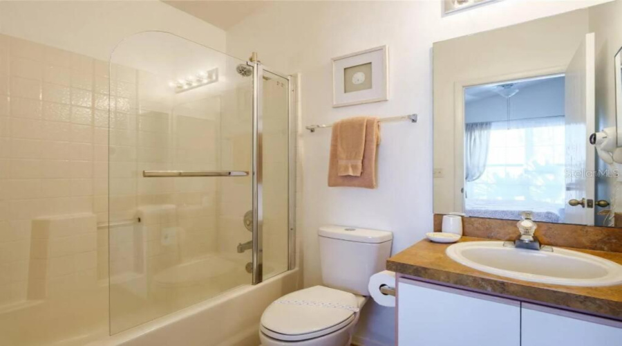 DAVENPORT, Florida 33897, 4 Bedrooms Bedrooms, ,3 BathroomsBathrooms,Residential,For Sale,BLOOMINGDALE,0,MFRS5155219