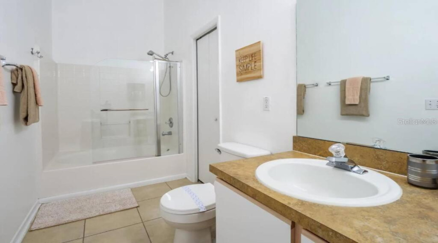 DAVENPORT, Florida 33897, 4 Bedrooms Bedrooms, ,3 BathroomsBathrooms,Residential,For Sale,BLOOMINGDALE,0,MFRS5155219