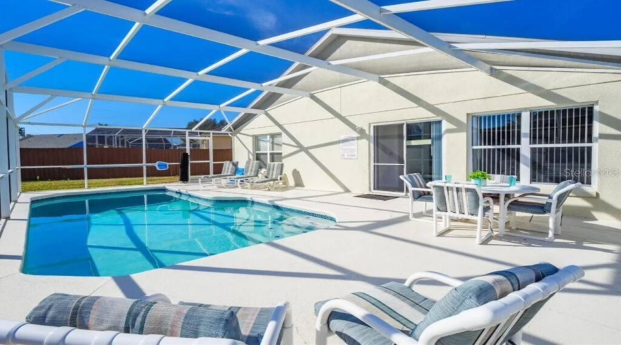 DAVENPORT, Florida 33897, 4 Bedrooms Bedrooms, ,3 BathroomsBathrooms,Residential,For Sale,BLOOMINGDALE,0,MFRS5155219
