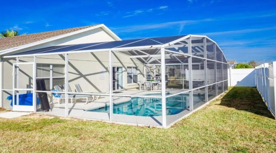 DAVENPORT, Florida 33897, 4 Bedrooms Bedrooms, ,3 BathroomsBathrooms,Residential,For Sale,BLOOMINGDALE,0,MFRS5155219