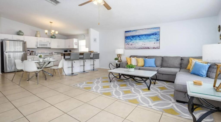 DAVENPORT, Florida 33897, 4 Bedrooms Bedrooms, ,3 BathroomsBathrooms,Residential,For Sale,BLOOMINGDALE,0,MFRS5155219