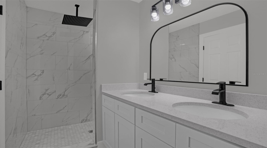 Primary En-Suite