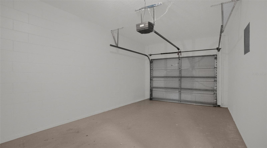 1 car garage attached