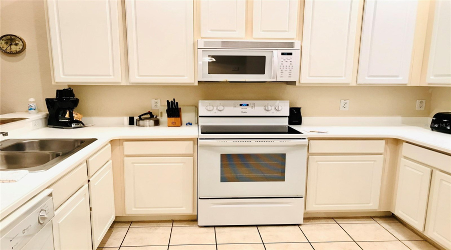 DAVENPORT, Florida 33897, 3 Bedrooms Bedrooms, ,2 BathroomsBathrooms,Residential,For Sale,NEW PROVIDENCE,0,MFRO6432043