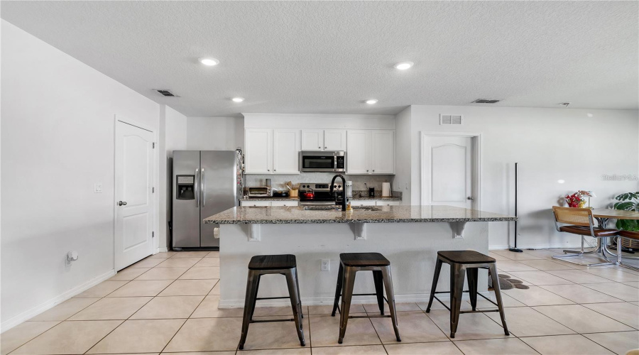 KISSIMMEE, Florida 34747, 3 Bedrooms Bedrooms, ,2 BathroomsBathrooms,Residential,For Sale,PINALES,0,MFRS5154937