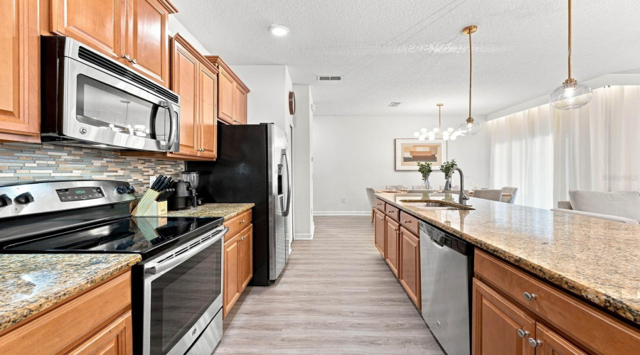 KISSIMMEE, Florida 34746, 4 Bedrooms Bedrooms, ,3 BathroomsBathrooms,Residential,For Sale,CLOCK TOWER,0,MFRO6432058