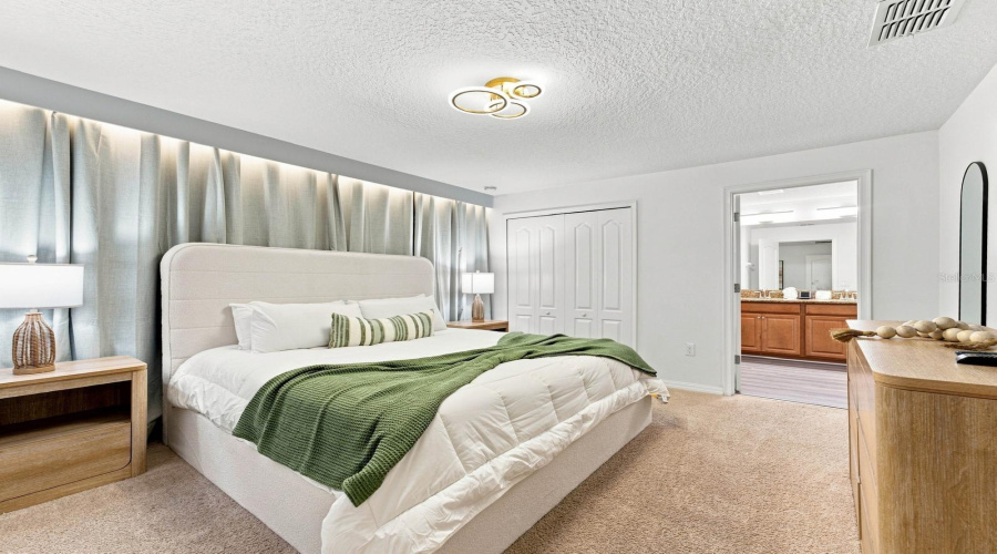 KISSIMMEE, Florida 34746, 4 Bedrooms Bedrooms, ,3 BathroomsBathrooms,Residential,For Sale,CLOCK TOWER,0,MFRO6432058