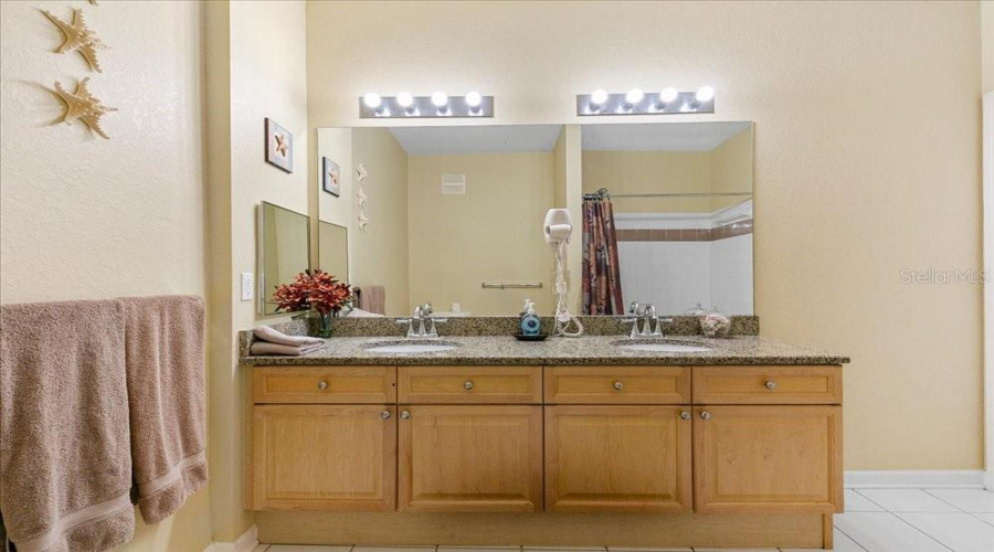 DAVENPORT, Florida 33896, 3 Bedrooms Bedrooms, ,2 BathroomsBathrooms,Residential,For Sale,TERRACE RIDGE,0,MFRO6431340