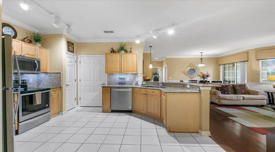 DAVENPORT, Florida 33896, 3 Bedrooms Bedrooms, ,2 BathroomsBathrooms,Residential,For Sale,TERRACE RIDGE,0,MFRO6431340