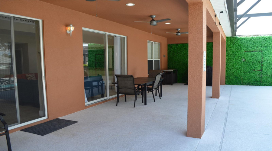 KISSIMMEE, Florida 34747, 7 Bedrooms Bedrooms, ,5 BathroomsBathrooms,Residential,For Sale,LA ISLA,0,MFRO6431583