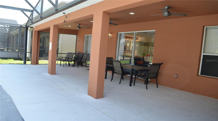 KISSIMMEE, Florida 34747, 7 Bedrooms Bedrooms, ,5 BathroomsBathrooms,Residential,For Sale,LA ISLA,0,MFRO6431583