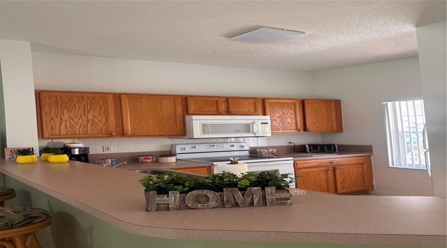 KISSIMMEE, Florida 34746, 3 Bedrooms Bedrooms, ,2 BathroomsBathrooms,Residential,For Sale,PARK RIDGE,0,MFRO6432121