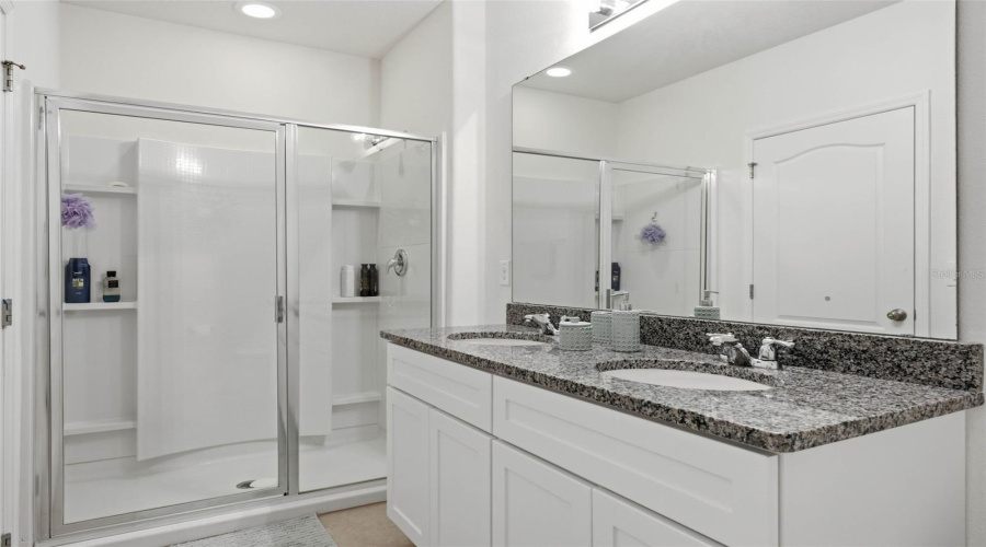 Ensuite bath primary 1