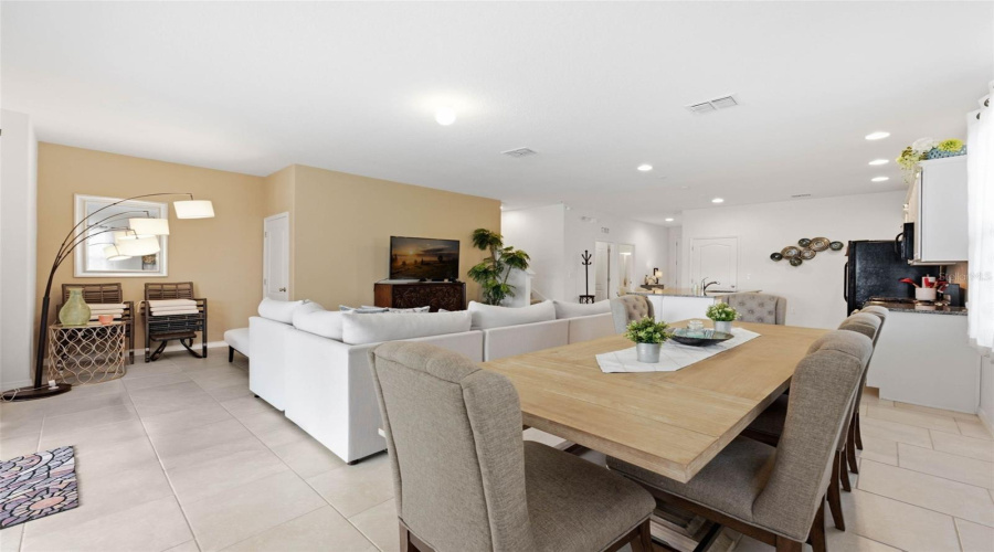 DAVENPORT, Florida 33837, 5 Bedrooms Bedrooms, ,5 BathroomsBathrooms,Residential,For Sale,TERRASONESTA,0,MFRO6427866