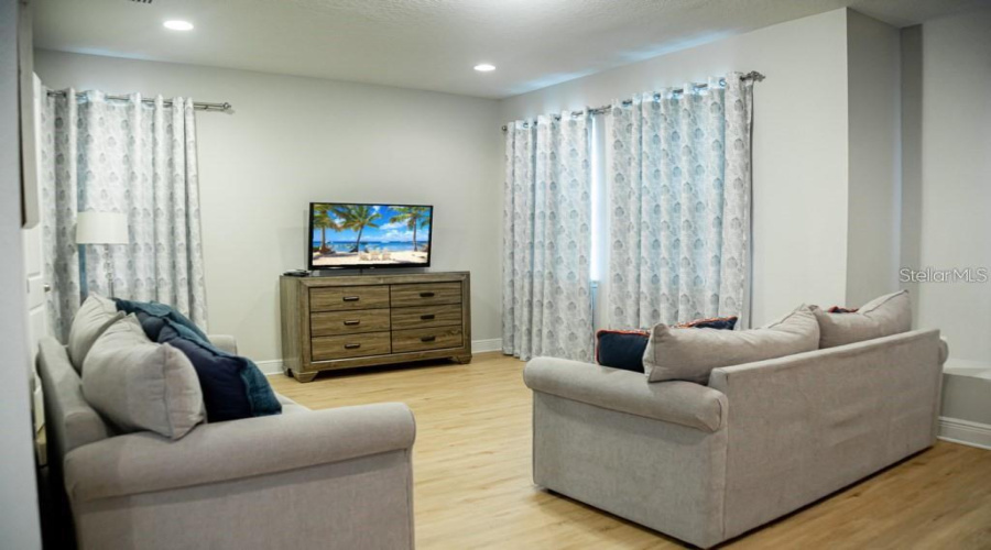 KISSIMMEE, Florida 34747, 4 Bedrooms Bedrooms, ,3 BathroomsBathrooms,Residential,For Sale,MARKER,0,MFRO6329689