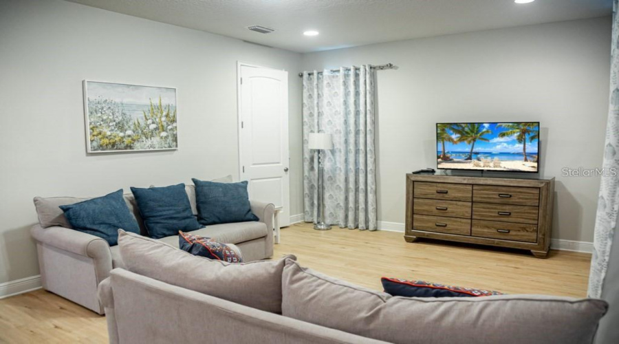 KISSIMMEE, Florida 34747, 4 Bedrooms Bedrooms, ,3 BathroomsBathrooms,Residential,For Sale,MARKER,0,MFRO6329689