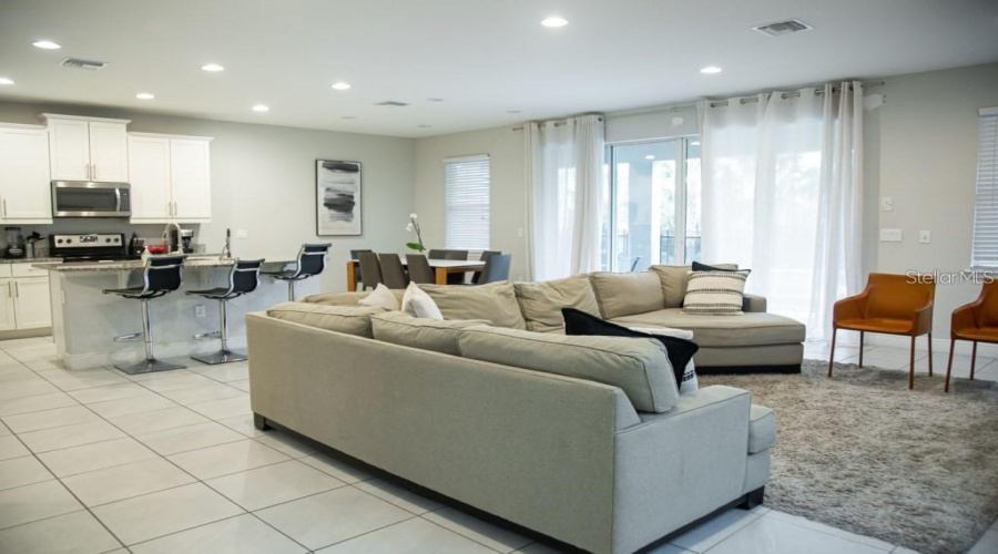 KISSIMMEE, Florida 34747, 4 Bedrooms Bedrooms, ,3 BathroomsBathrooms,Residential,For Sale,MARKER,0,MFRO6329689