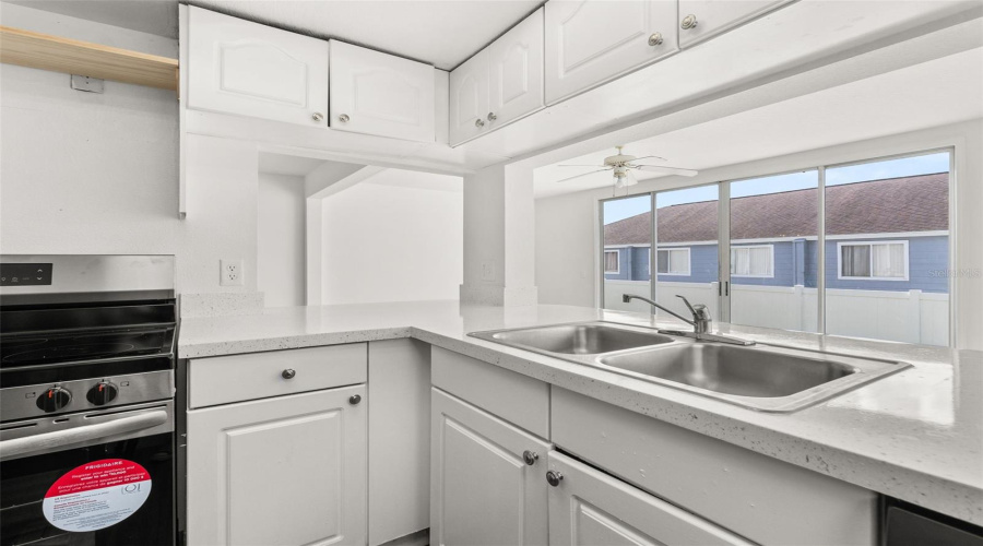 DAVENPORT, Florida 33897, 4 Bedrooms Bedrooms, ,3 BathroomsBathrooms,Residential,For Sale,ORCHID,0,MFRO6432216
