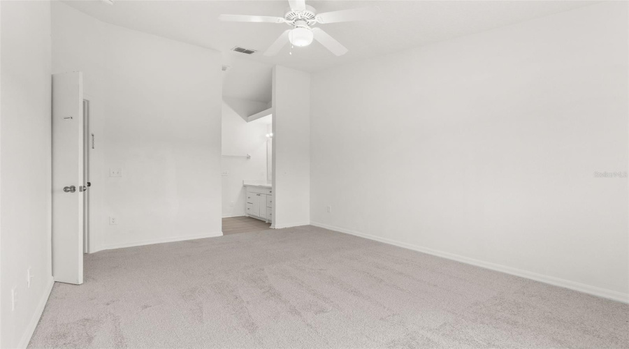 DAVENPORT, Florida 33897, 4 Bedrooms Bedrooms, ,3 BathroomsBathrooms,Residential,For Sale,ORCHID,0,MFRO6432216