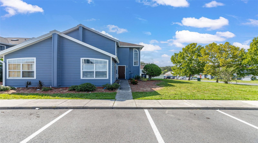DAVENPORT, Florida 33897, 4 Bedrooms Bedrooms, ,3 BathroomsBathrooms,Residential,For Sale,ORCHID,0,MFRO6432216
