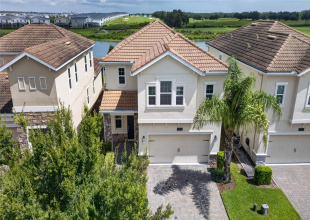 Fully fenced lot, no rear neighbors with golf course views.