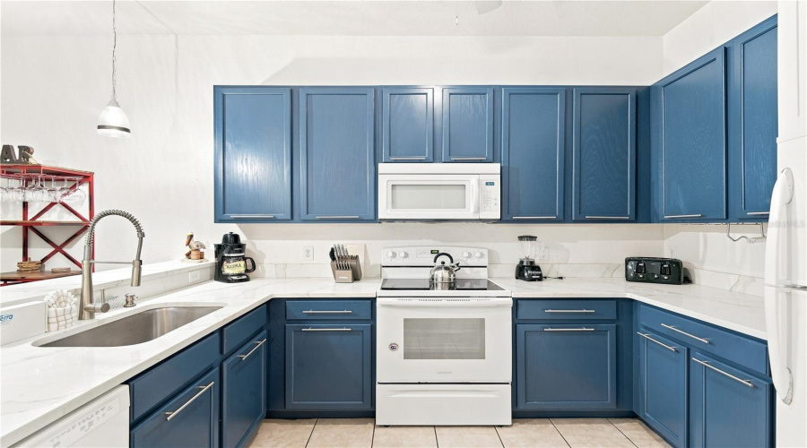 DAVENPORT, Florida 33897, 3 Bedrooms Bedrooms, ,2 BathroomsBathrooms,Residential,For Sale,GRAN BAHAMA,0,MFRO6427538
