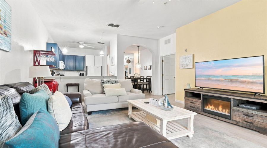 DAVENPORT, Florida 33897, 3 Bedrooms Bedrooms, ,2 BathroomsBathrooms,Residential,For Sale,GRAN BAHAMA,0,MFRO6427538