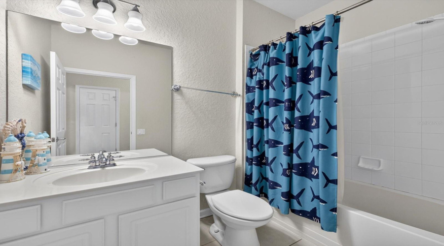 Kissimmee, Florida 34747, 5 Bedrooms Bedrooms, ,5 Bathroomsbathrooms,Residential,For Sale,Teascone,0,Mfrs5154949
