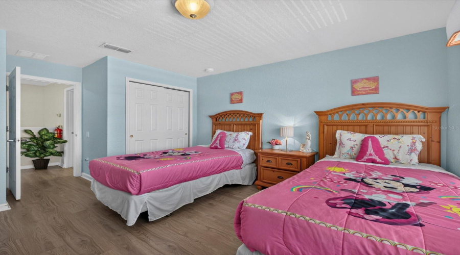 Kissimmee, Florida 34747, 5 Bedrooms Bedrooms, ,5 Bathroomsbathrooms,Residential,For Sale,Teascone,0,Mfrs5154949