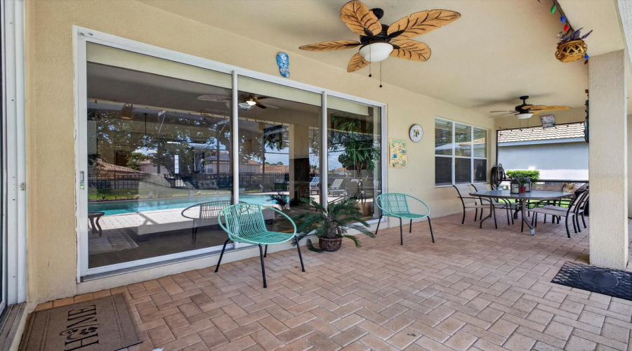 Kissimmee, Florida 34747, 5 Bedrooms Bedrooms, ,5 Bathroomsbathrooms,Residential,For Sale,Teascone,0,Mfrs5154949