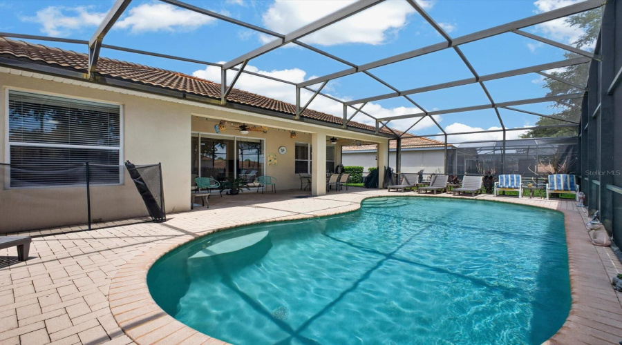 Kissimmee, Florida 34747, 5 Bedrooms Bedrooms, ,5 Bathroomsbathrooms,Residential,For Sale,Teascone,0,Mfrs5154949