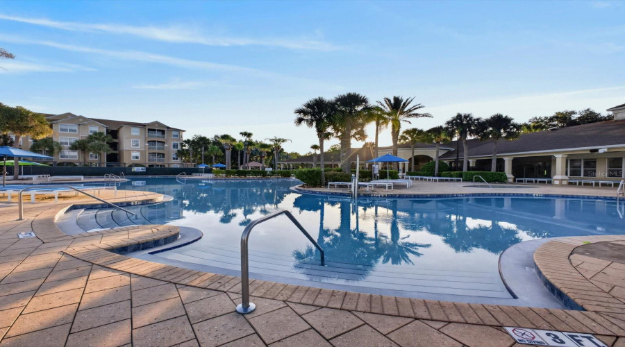 Kissimmee, Florida 34747, 5 Bedrooms Bedrooms, ,5 Bathroomsbathrooms,Residential,For Sale,Teascone,0,Mfrs5154949