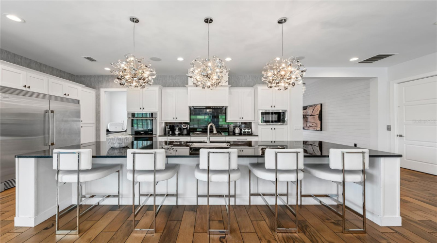 Kissimmee, Florida 34747, 11 Bedrooms Bedrooms, ,12 Bathroomsbathrooms,Residential,For Sale,Muirfield,0,Mfro6432324