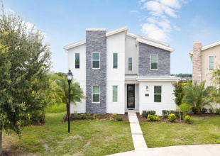 KISSIMMEE, Florida 34746, 8 Bedrooms Bedrooms, ,5 BathroomsBathrooms,Residential,For Sale,OXYMORON,0,MFRO6430382