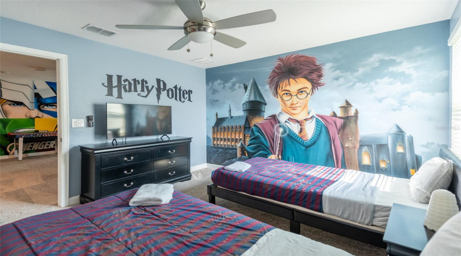 KISSIMMEE, Florida 34746, 8 Bedrooms Bedrooms, ,5 BathroomsBathrooms,Residential,For Sale,OXYMORON,0,MFRO6430382