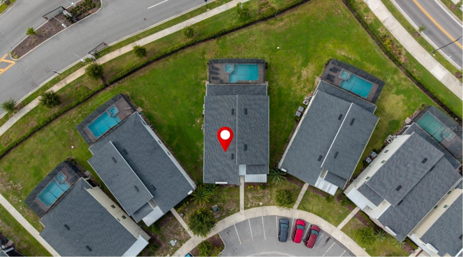 KISSIMMEE, Florida 34746, 8 Bedrooms Bedrooms, ,5 BathroomsBathrooms,Residential,For Sale,OXYMORON,0,MFRO6430382