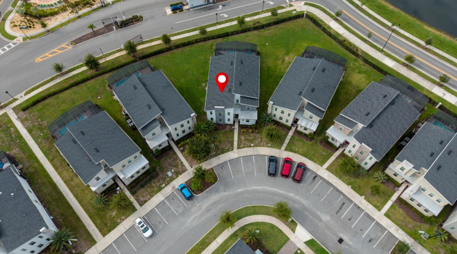 KISSIMMEE, Florida 34746, 8 Bedrooms Bedrooms, ,5 BathroomsBathrooms,Residential,For Sale,OXYMORON,0,MFRO6430382