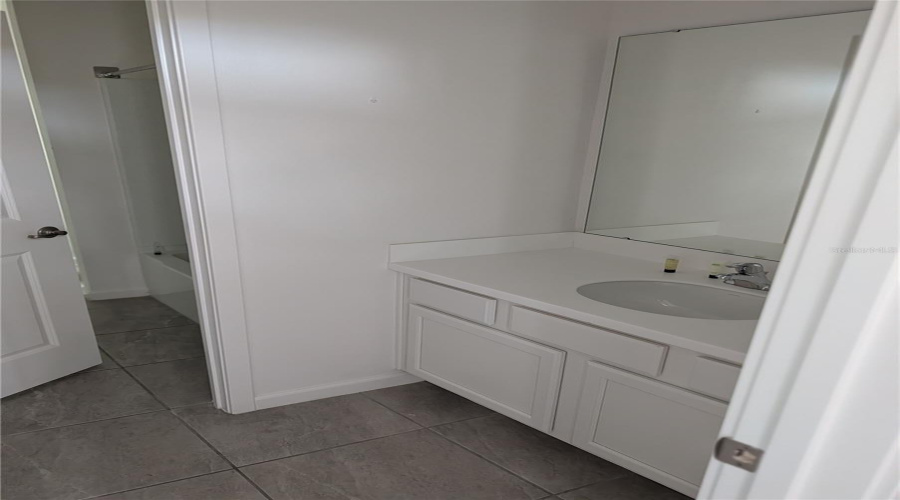 KISSIMMEE, Florida 34746, 6 Bedrooms Bedrooms, ,8 BathroomsBathrooms,Residential,For Sale,MARCELLO,0,MFRS5155280