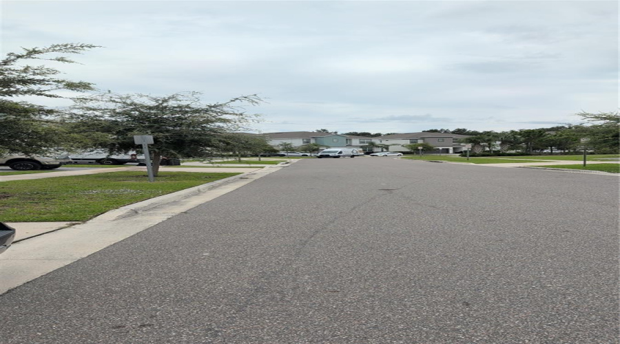 KISSIMMEE, Florida 34746, 6 Bedrooms Bedrooms, ,8 BathroomsBathrooms,Residential,For Sale,MARCELLO,0,MFRS5155280