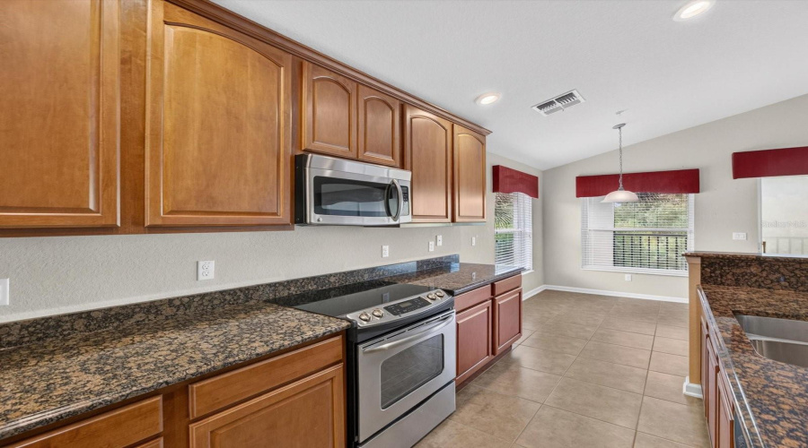 DAVENPORT, Florida 33896, 2 Bedrooms Bedrooms, ,2 BathroomsBathrooms,Residential,For Sale,BELLA CARA,0,MFRO6431684