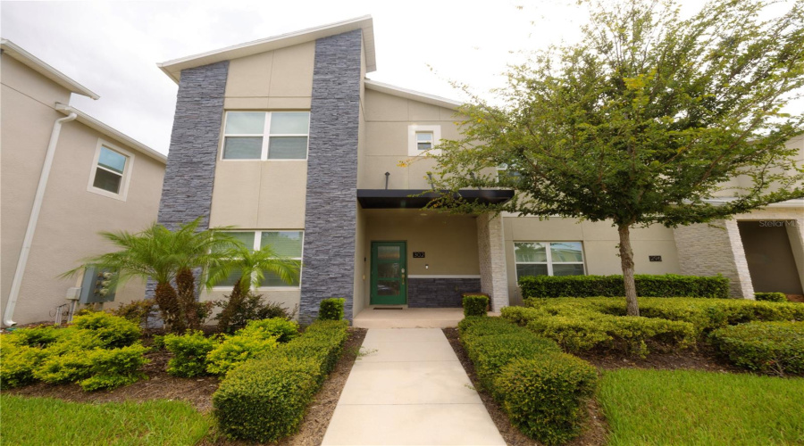 DAVENPORT, Florida 33896, 5 Bedrooms Bedrooms, ,4 BathroomsBathrooms,Residential,For Sale,OCEAN COURSE,0,MFRO6432403