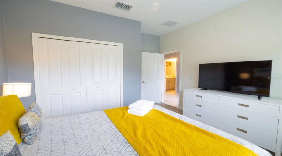 DAVENPORT, Florida 33896, 5 Bedrooms Bedrooms, ,4 BathroomsBathrooms,Residential,For Sale,OCEAN COURSE,0,MFRO6432403