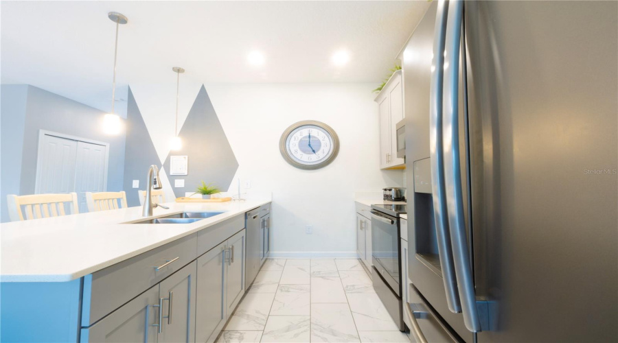 DAVENPORT, Florida 33896, 5 Bedrooms Bedrooms, ,4 BathroomsBathrooms,Residential,For Sale,OCEAN COURSE,0,MFRO6432403