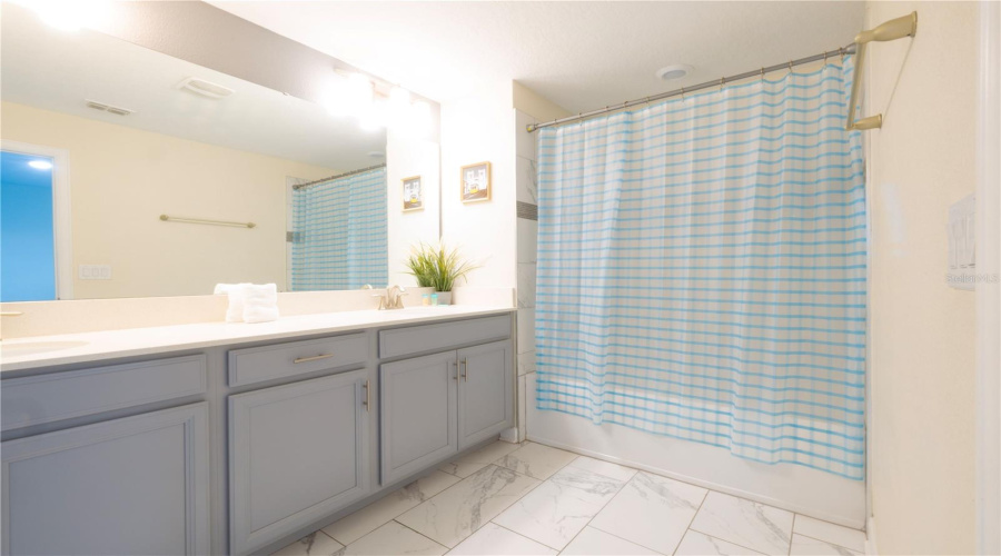 DAVENPORT, Florida 33896, 5 Bedrooms Bedrooms, ,4 BathroomsBathrooms,Residential,For Sale,OCEAN COURSE,0,MFRO6432403