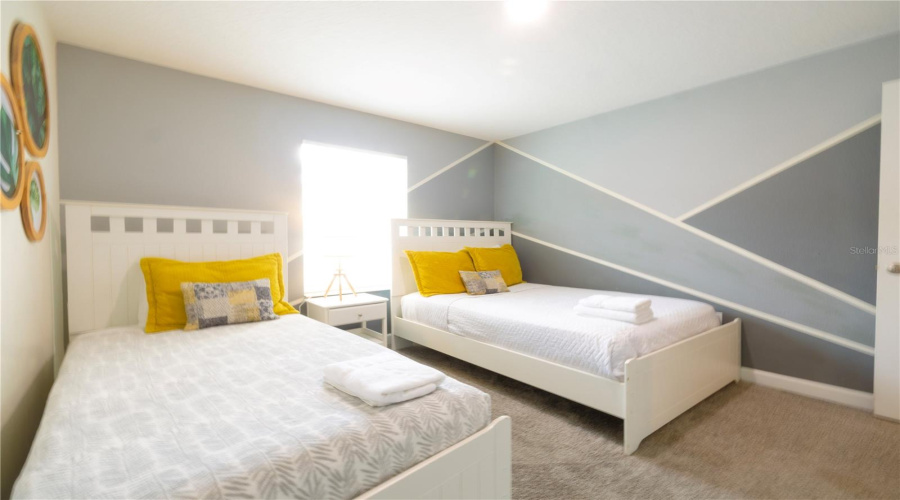 DAVENPORT, Florida 33896, 5 Bedrooms Bedrooms, ,4 BathroomsBathrooms,Residential,For Sale,OCEAN COURSE,0,MFRO6432403